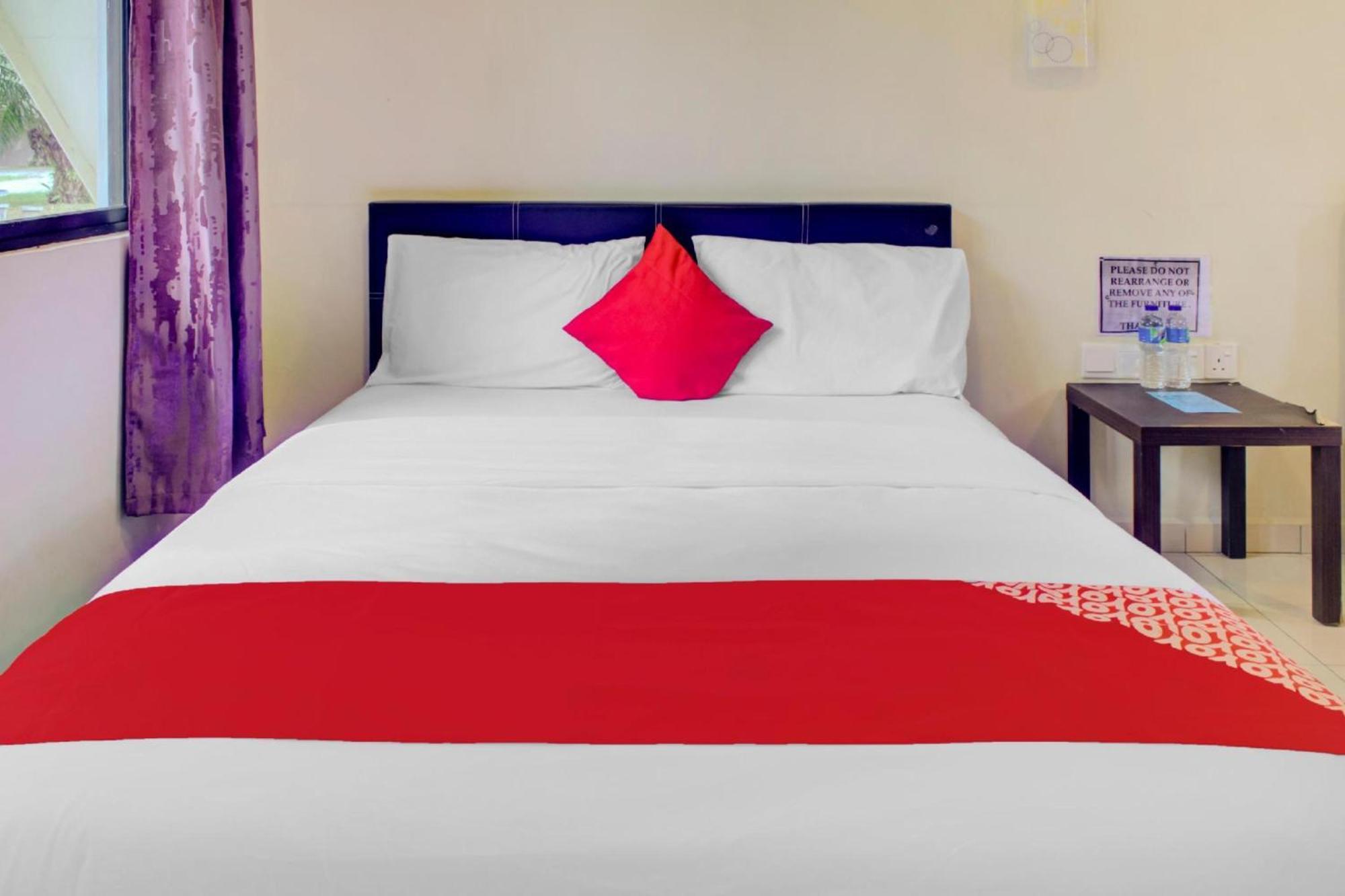 קוטה טינגי Super Oyo 89896 Sedili Inn Resort מראה חיצוני תמונה