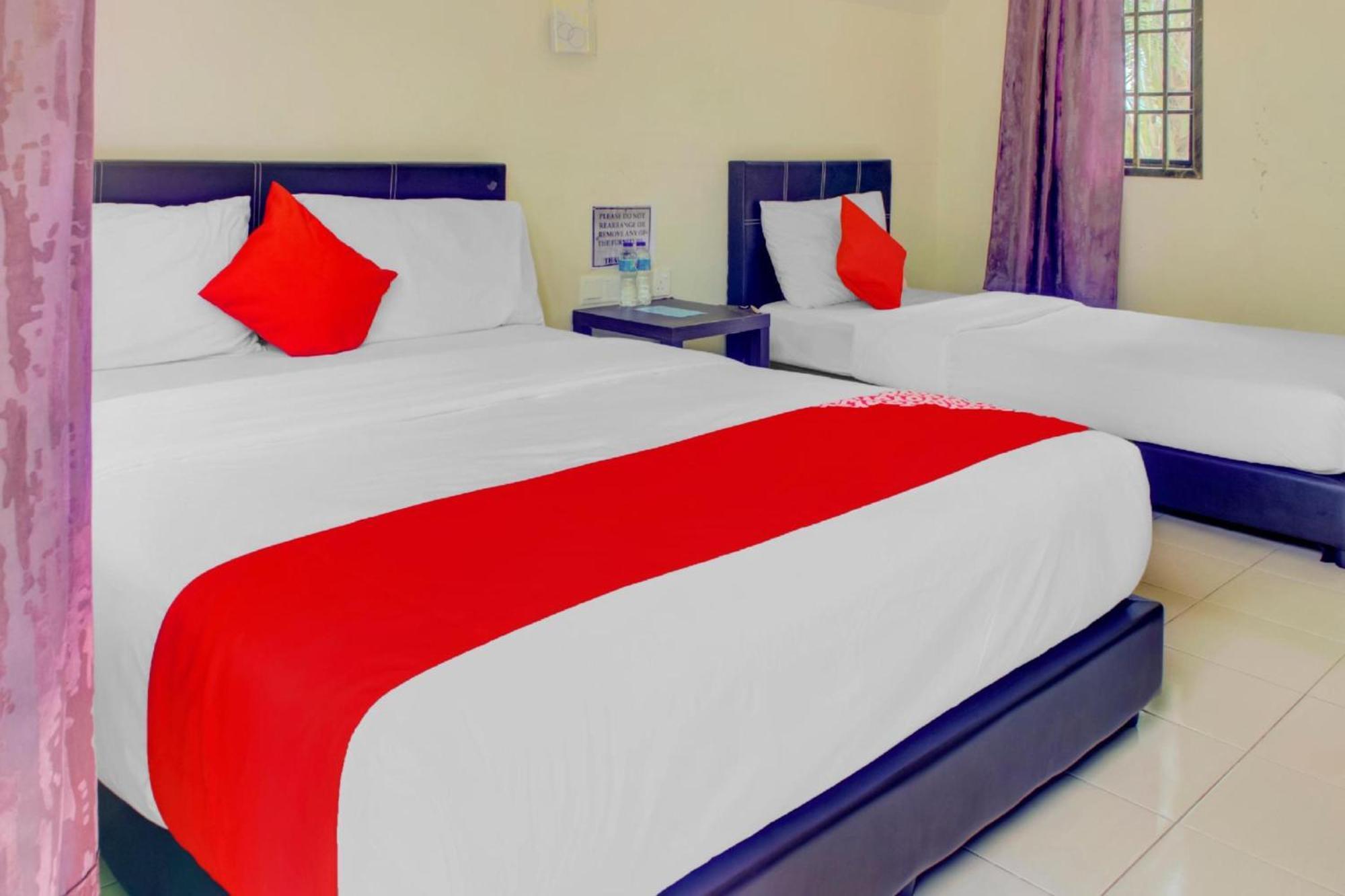 קוטה טינגי Super Oyo 89896 Sedili Inn Resort מראה חיצוני תמונה
