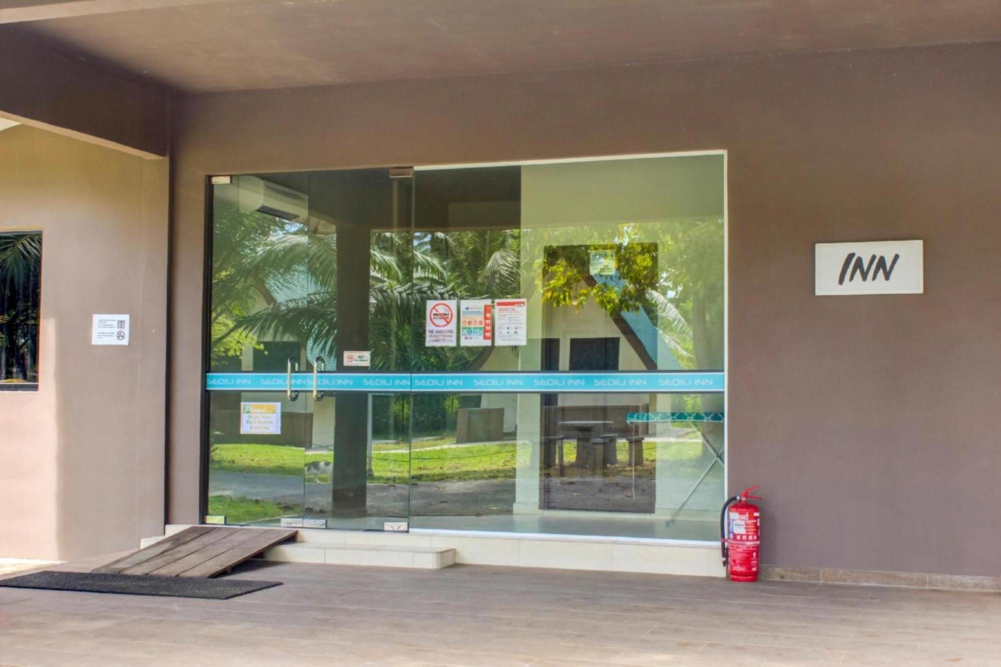קוטה טינגי Super Oyo 89896 Sedili Inn Resort מראה חיצוני תמונה